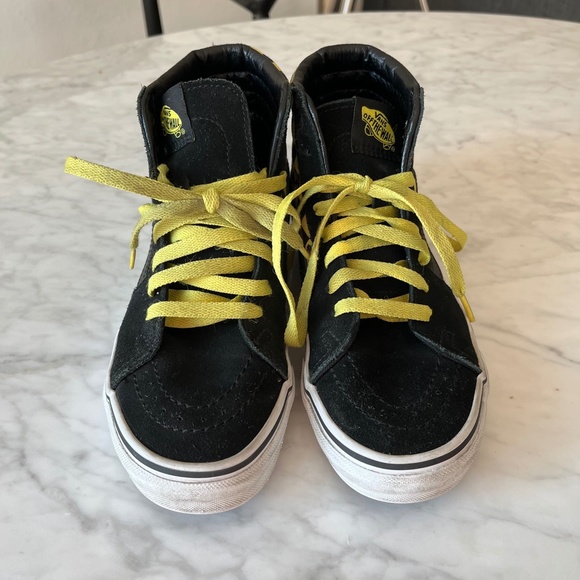 Vans Limited Edition Where's Waldo? Sk8-Hi Big Kid Size 4.5 or Womens Si… - Picture 5 of 16